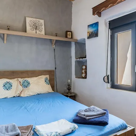 Andros Traditional House * Episkopion (Andros)