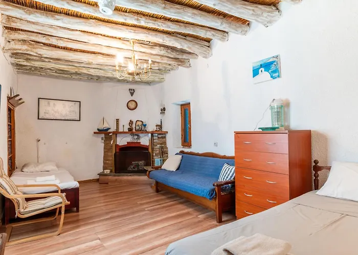 Semesterbostad Andros Traditional House Episkopion (Andros)